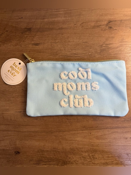 Target Handbags - NWT Zipper Pouch / Bag in Baby Blue